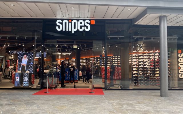 Snipes abre tienda en el centro comercial Splau | Intermèdia Comunicació